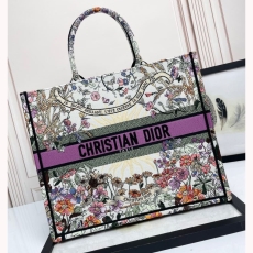 Christian Dior Shopping Bags